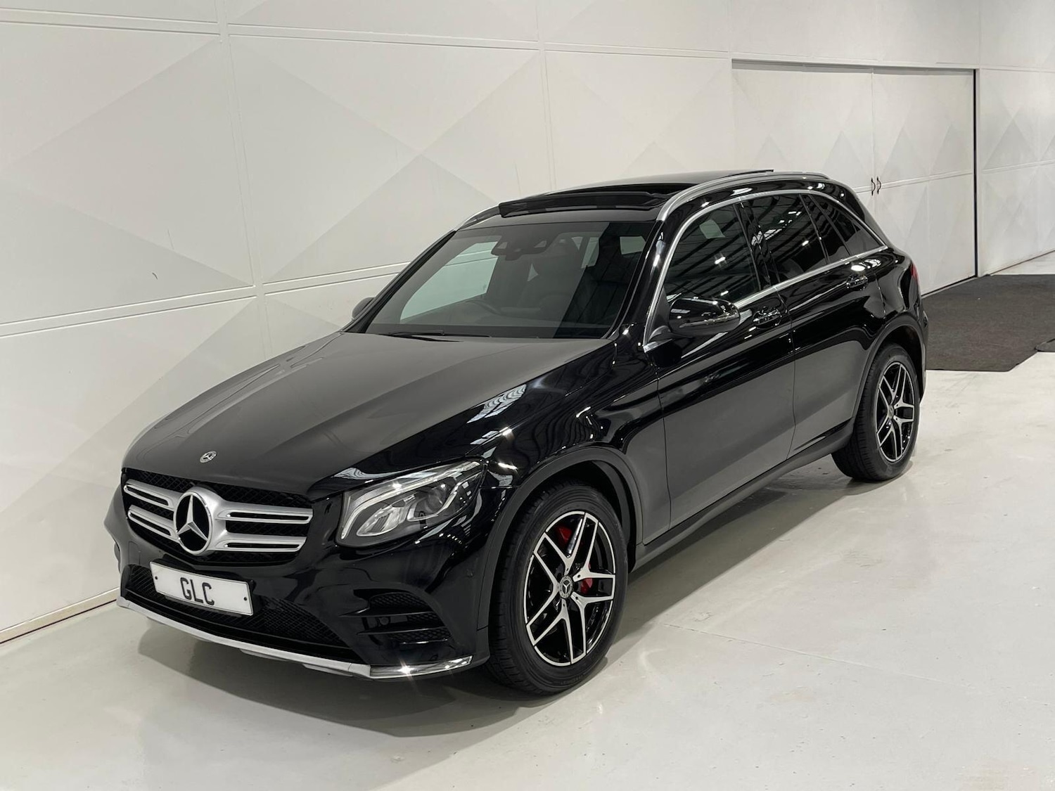 Used Mercedes-Benz GLC 2019 for sale - 76398236: Photo 7