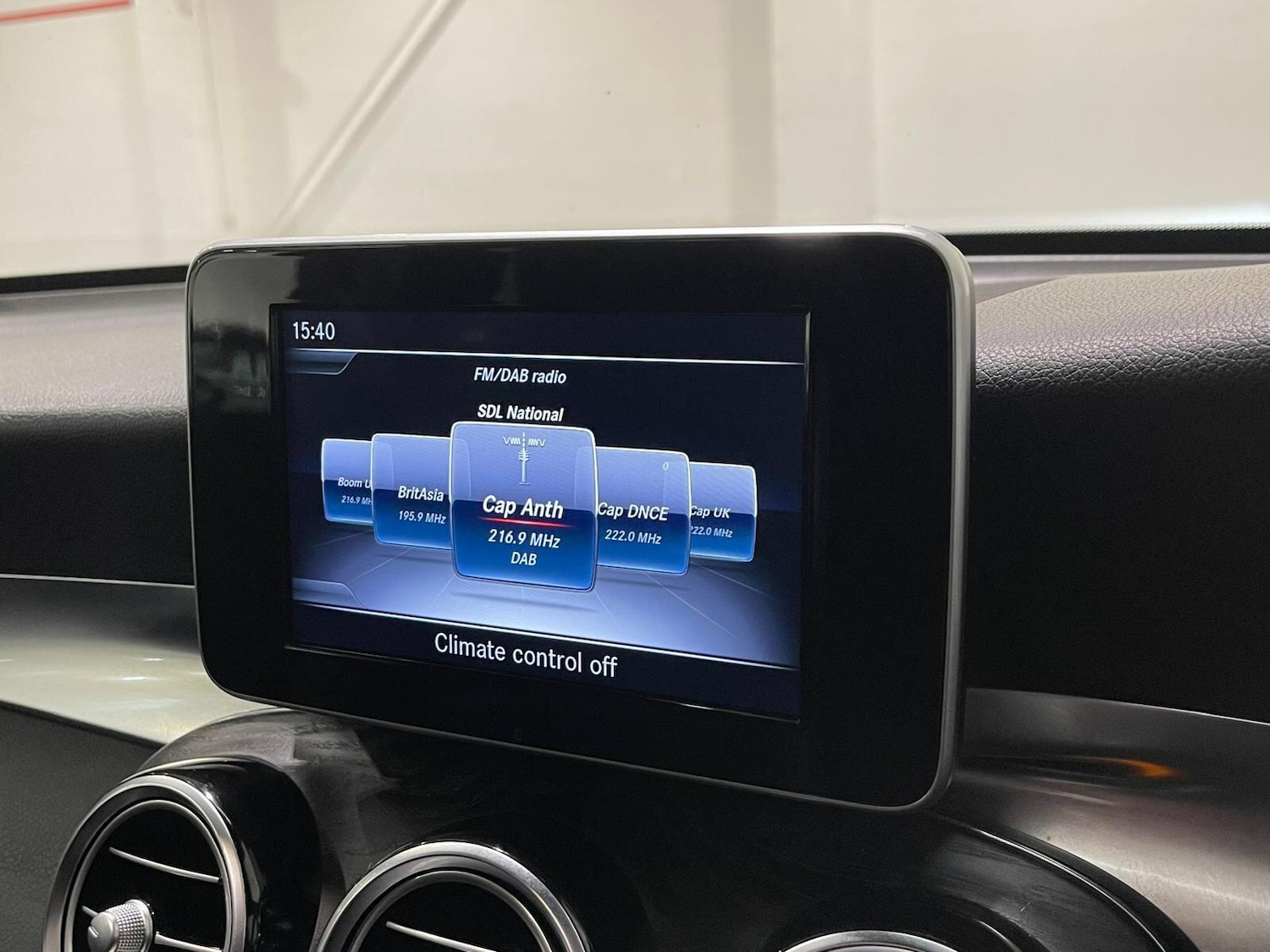 Used Mercedes-Benz GLC 2019 for sale - 76398236: Photo 72