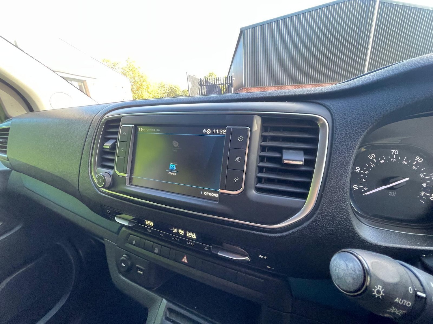 Used Peugeot Traveller 2020 for sale - 76399015: Photo 10