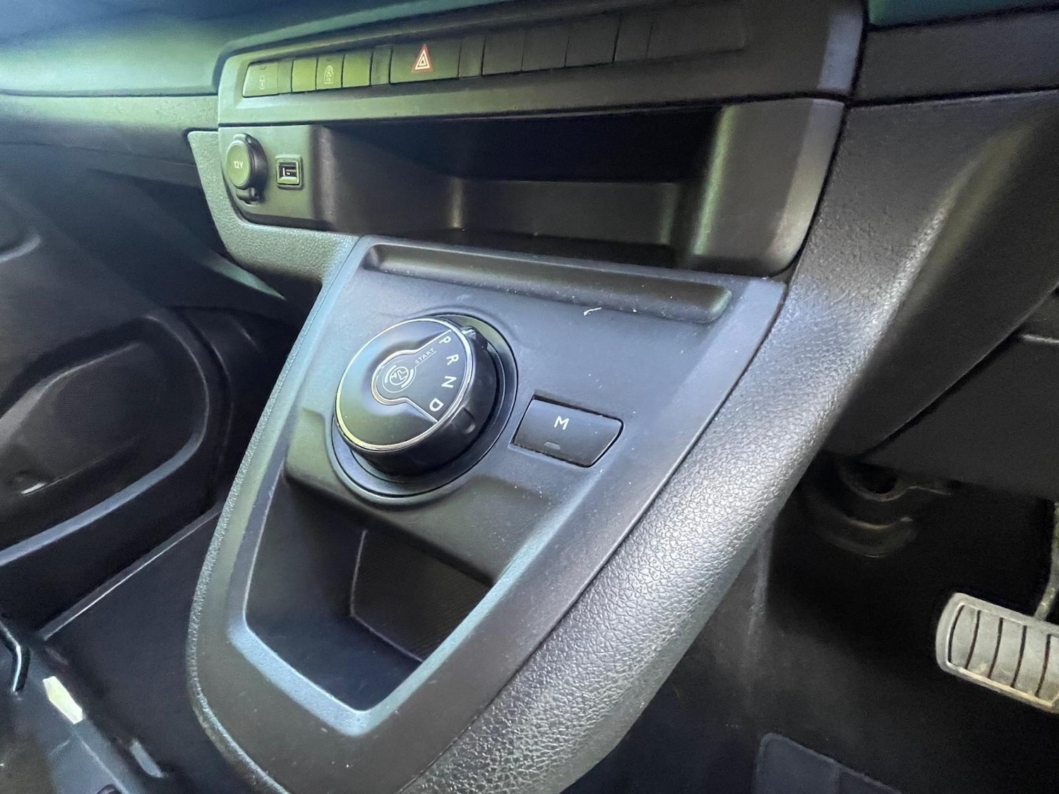 Used Peugeot Traveller 2020 for sale - 76399015: Photo 13