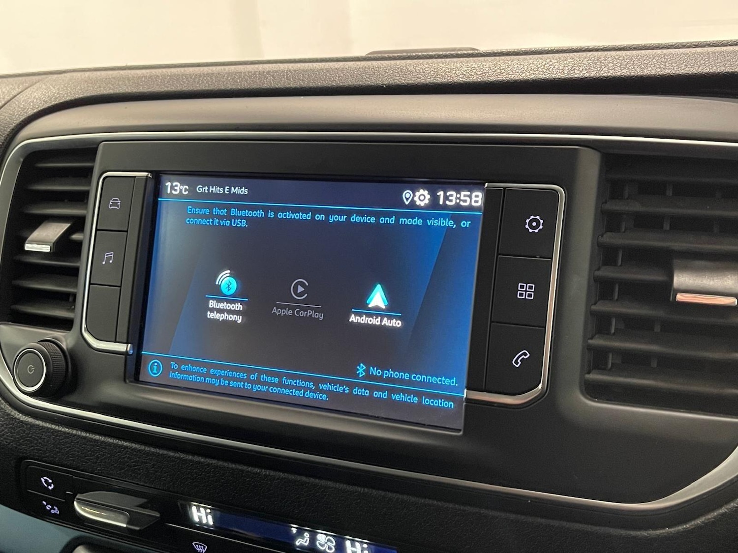 Used Peugeot Traveller 2020 for sale - 76399015: Photo 70