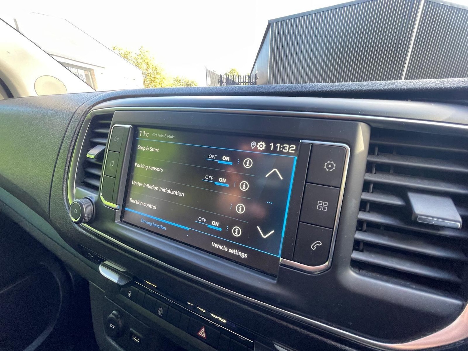 Used Peugeot Traveller 2020 for sale - 76399015: Photo 8