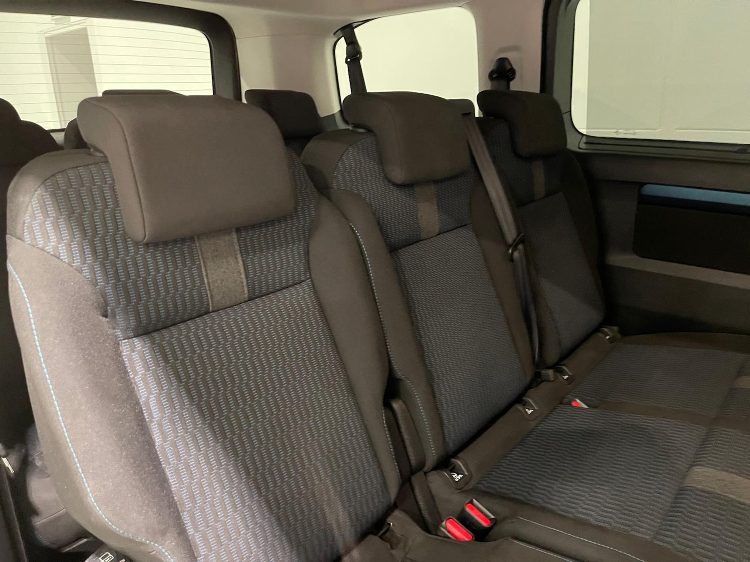 Used Peugeot Traveller 2020 for sale - 76399015: Photo 91