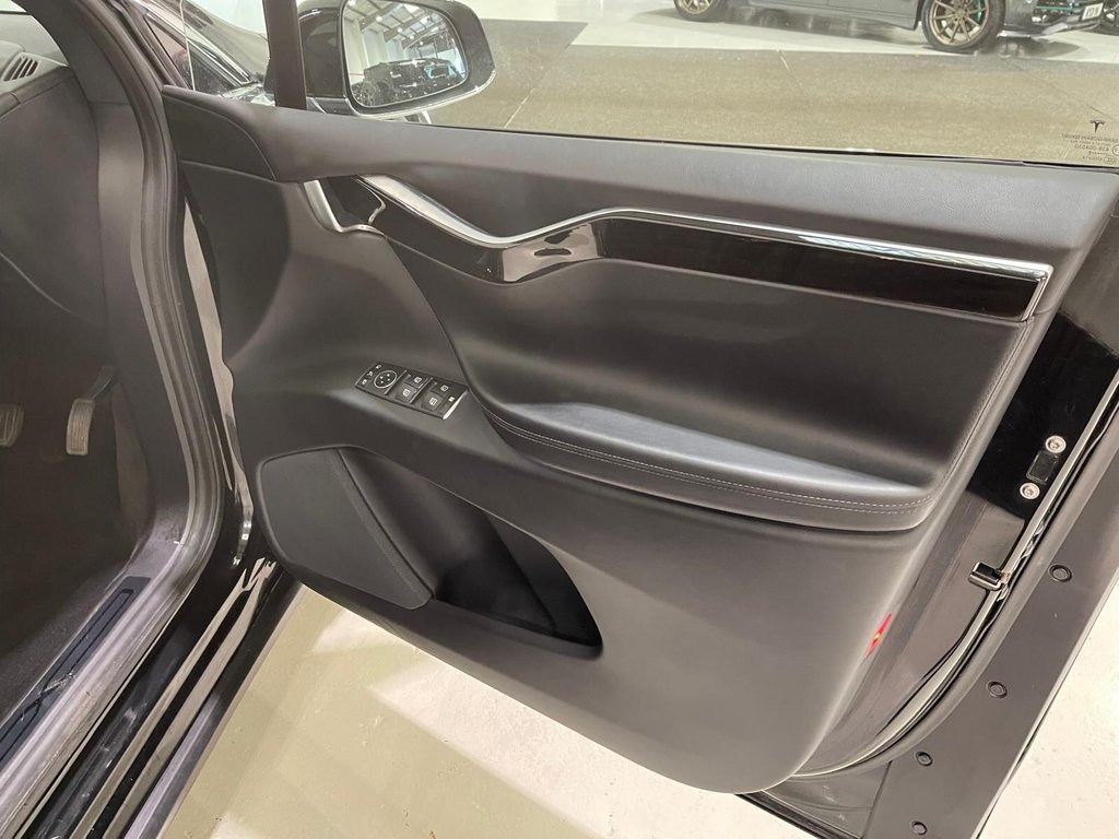 Used Tesla Model X 2018 for sale - 77879519: Photo 25