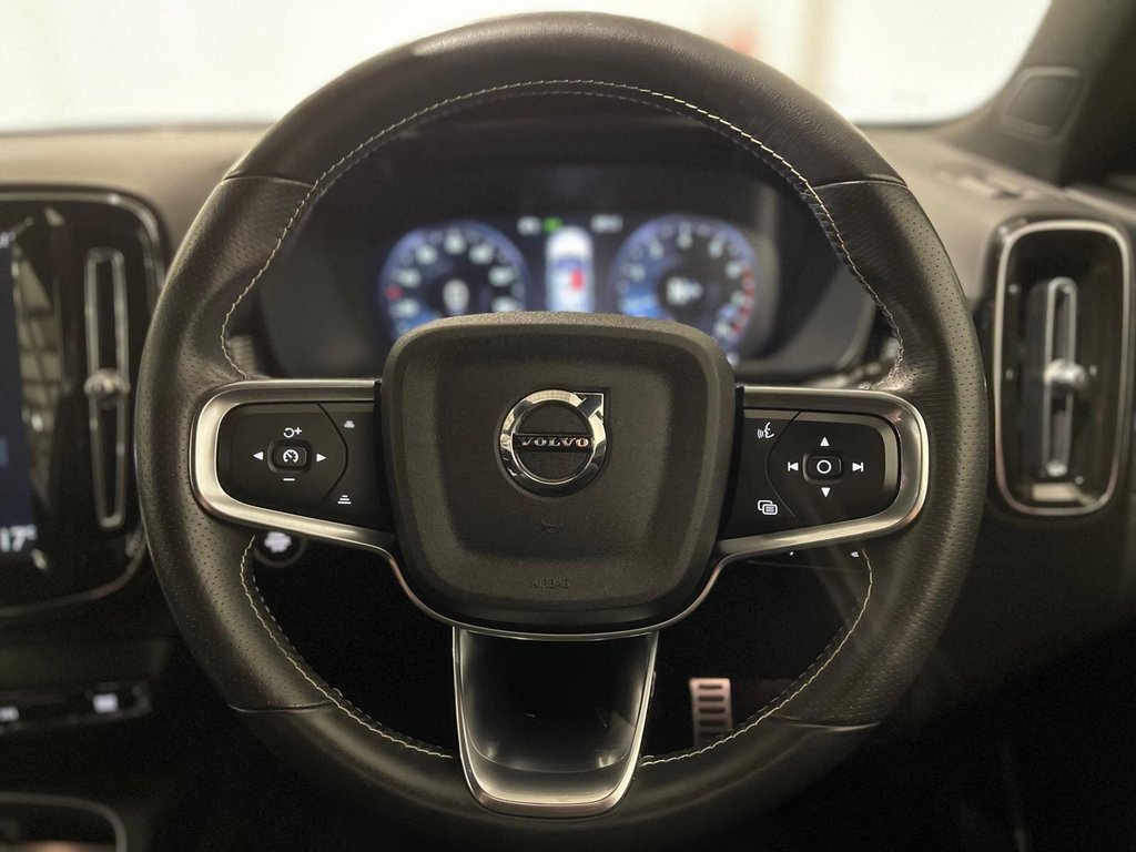 Used Volvo XC40 2020 for sale - 76797812: Photo 11