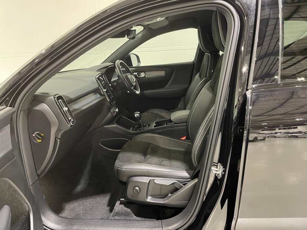 Used Volvo XC40 2020 for sale - 76797812: Photo 28