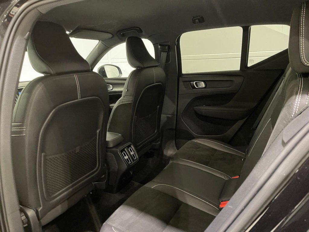 Used Volvo XC40 2020 for sale - 76797812: Photo 32