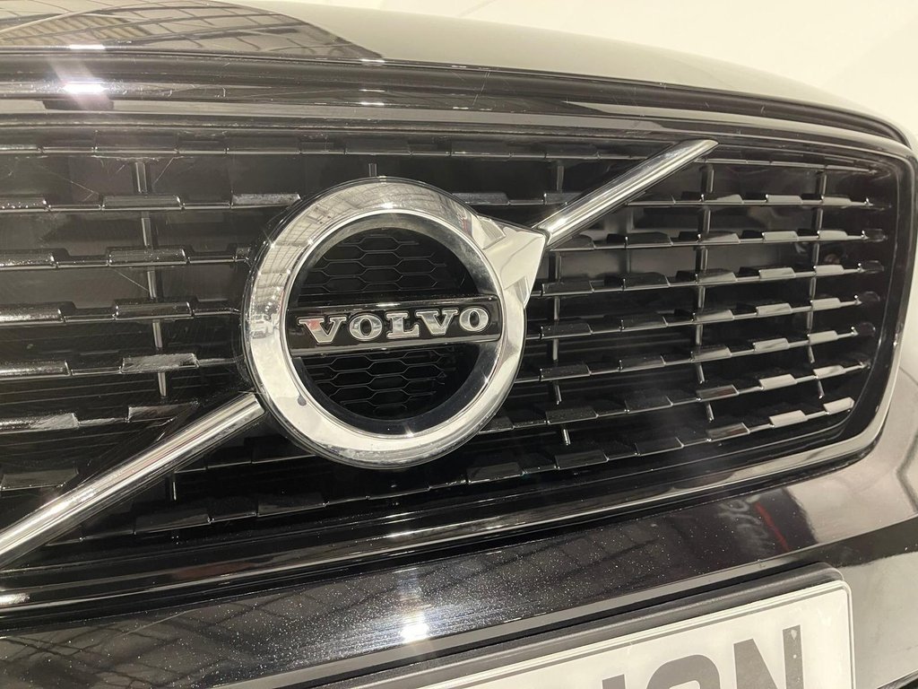 Used Volvo XC40 2020 for sale - 76797812: Photo 44