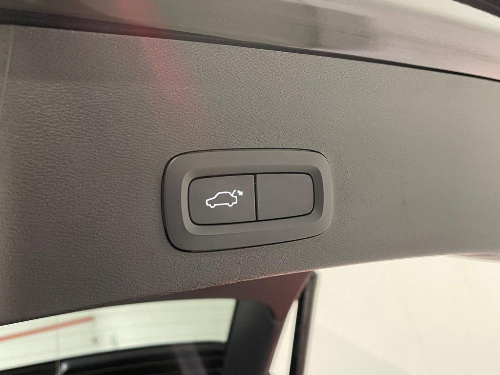 Used Volvo XC40 2020 for sale - 76797812: Photo 46