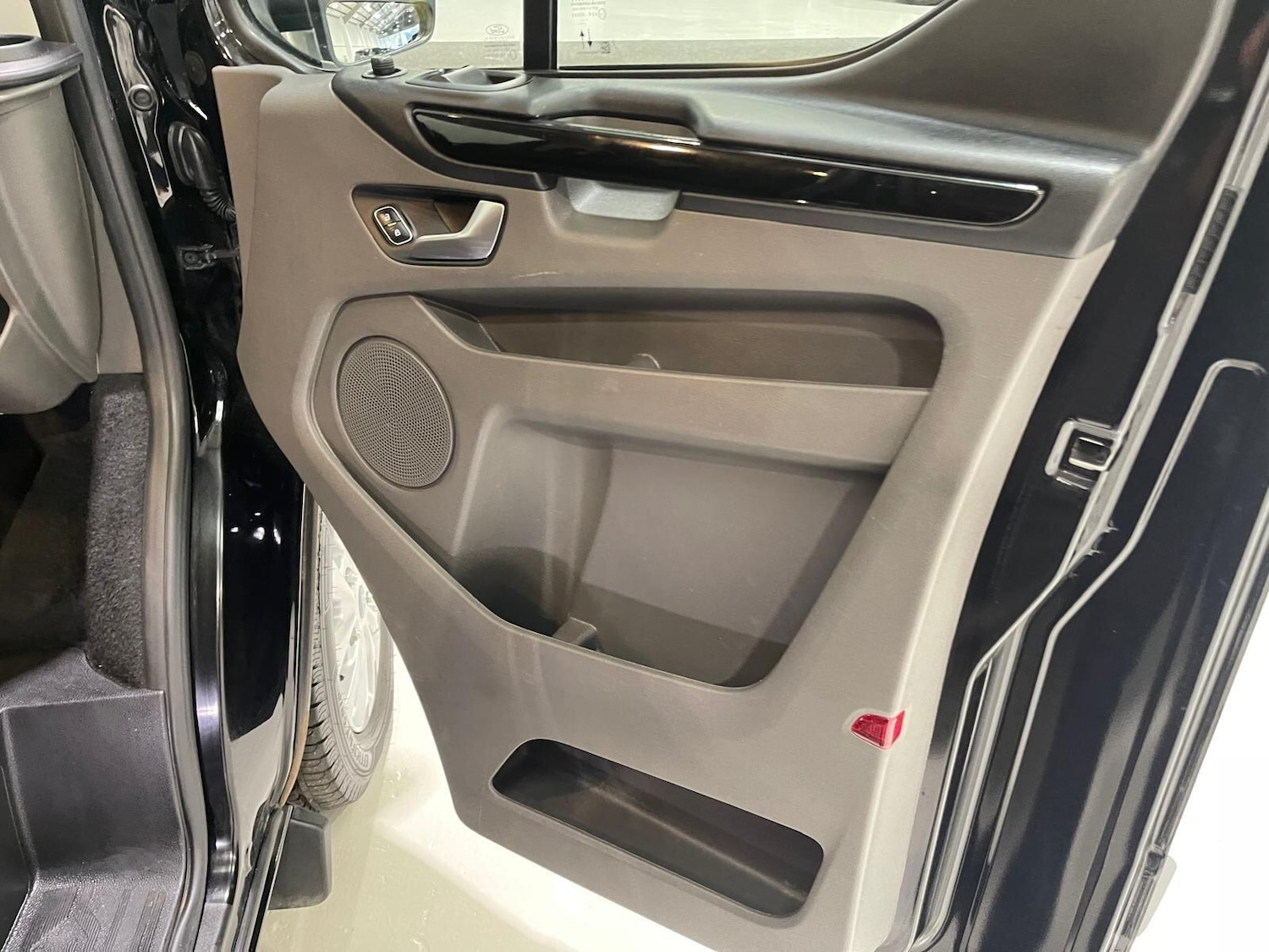 Used Ford Transit Custom 2022 for sale - 76398635: Photo 25