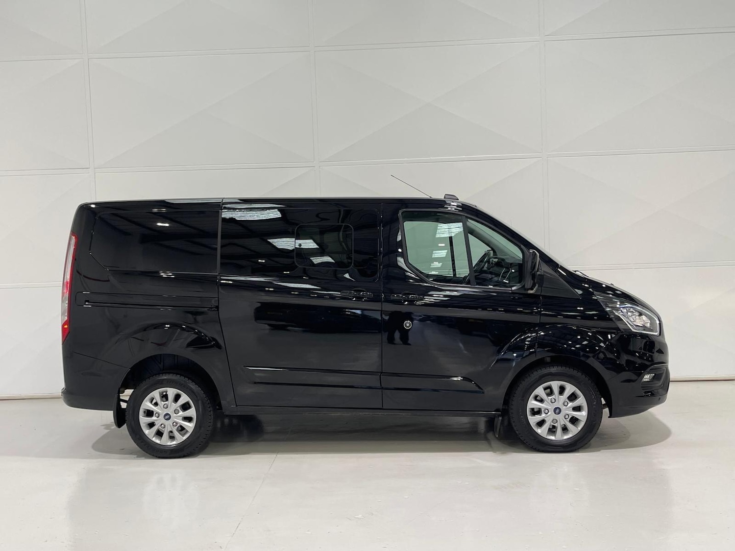Used Ford Transit Custom 2022 for sale - 76398635: Photo 60