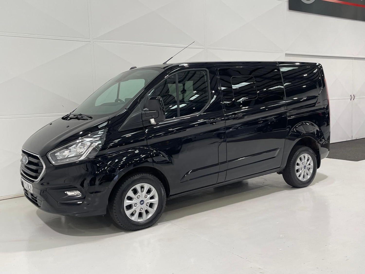 Used Ford Transit Custom 2022 for sale - 76398635: Photo 8