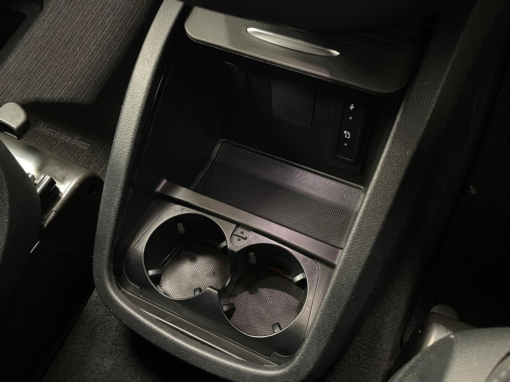 Used Mercedes-Benz V-Class 2022 for sale - 76481534: Photo 19