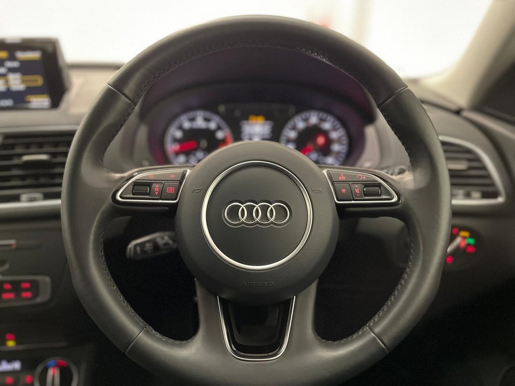 Used Audi Q3 2016 for sale - 77121900: Photo 10