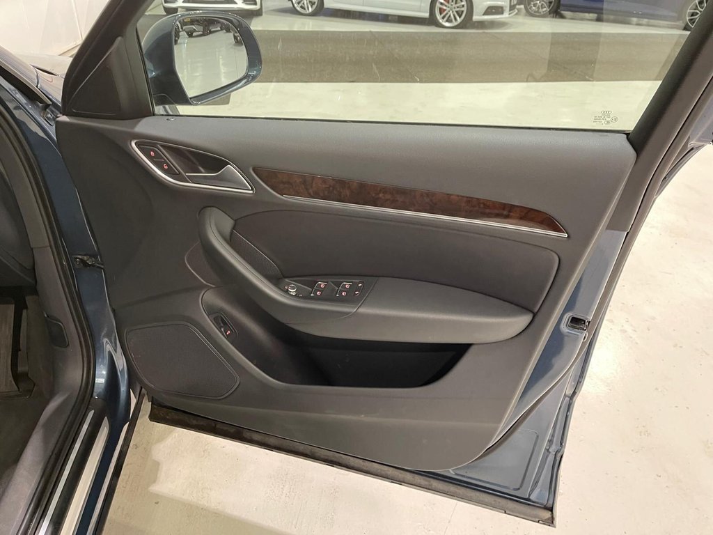 Used Audi Q3 2016 for sale - 77121900: Photo 16