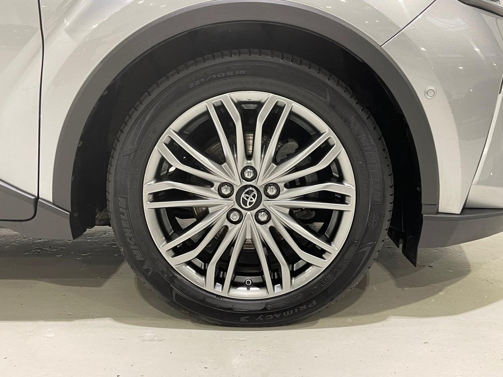 Used Toyota C-HR 2023 for sale - 76725080: Photo 50