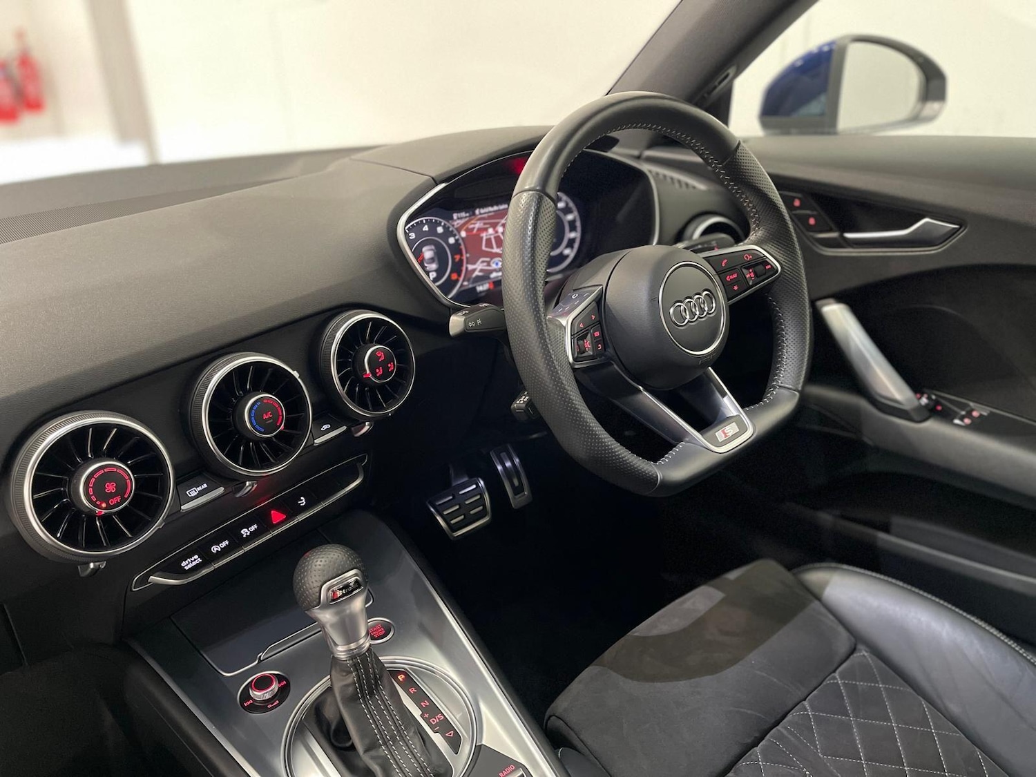 Used Audi TT 2021 for sale - 76398609: Photo 93