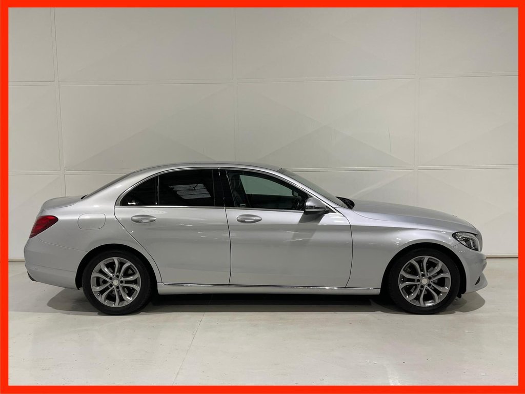 Used Mercedes-Benz C Class 2017 for sale - 77110917: Photo 2