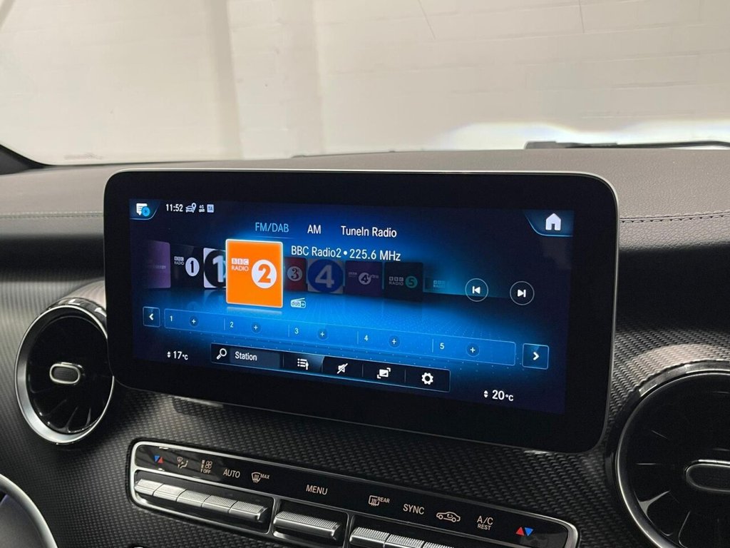 Used Mercedes-Benz V-Class 2022 for sale - 76481527: Photo 15