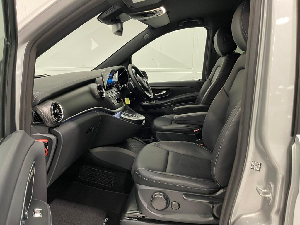 Used Mercedes-Benz V-Class 2022 for sale - 76481527: Photo 32