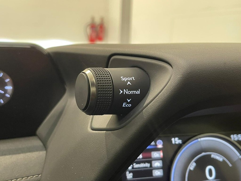 Used Lexus UX 2019 for sale - 76481842: Photo 17