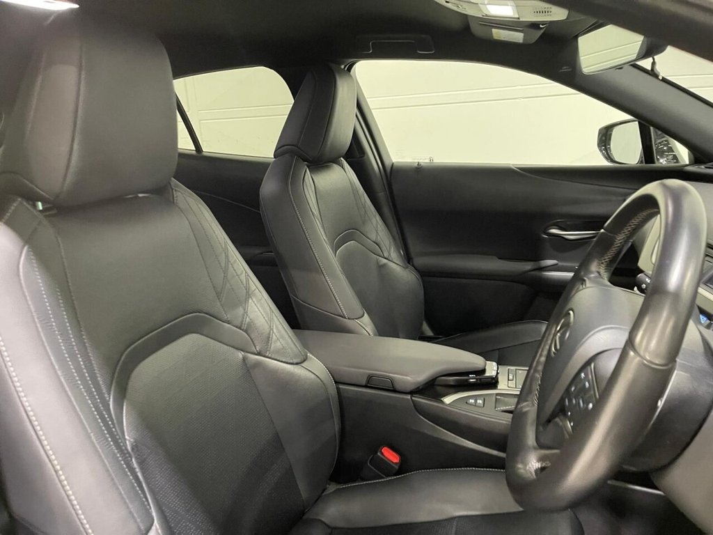 Used Lexus UX 2019 for sale - 76481842: Photo 24