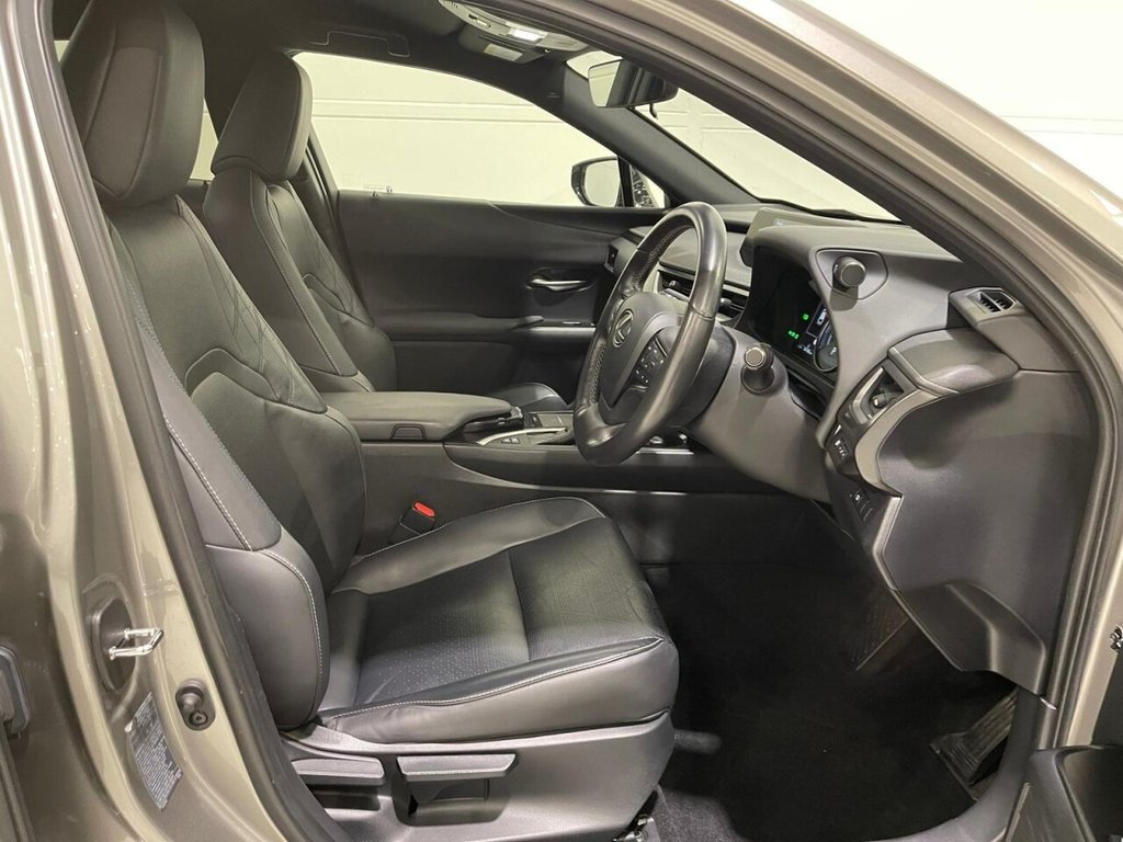 Used Lexus UX 2019 for sale - 76481842: Photo 25