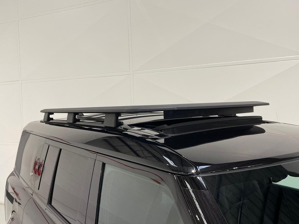 Used Land Rover Defender 130 2023 for sale - 76558882: Photo 10