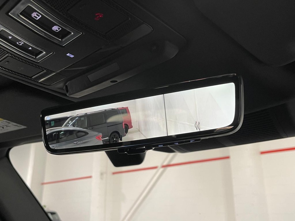 Used Land Rover Defender 130 2023 for sale - 76558882: Photo 28