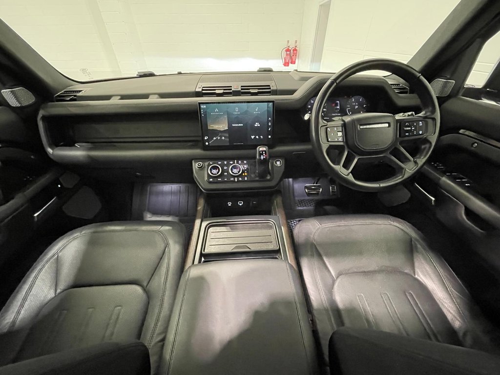 Used Land Rover Defender 130 2023 for sale - 76558882: Photo 37