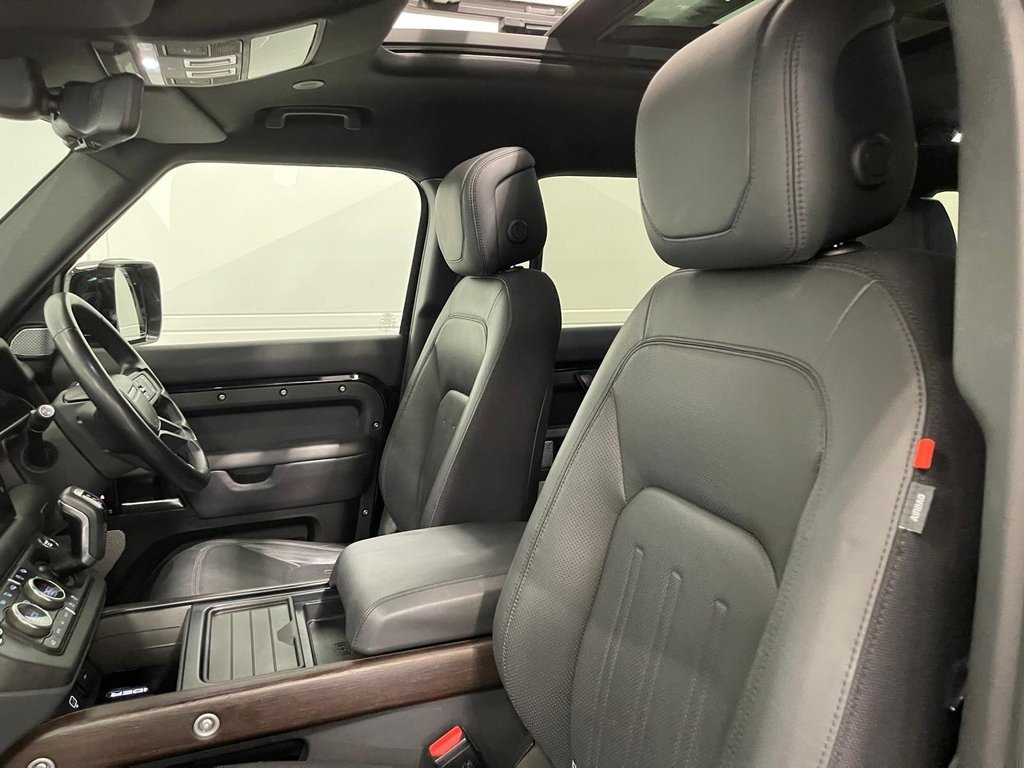 Used Land Rover Defender 130 2023 for sale - 76558882: Photo 39