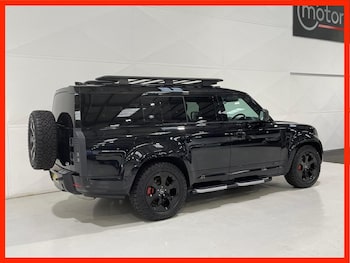 Used Land Rover Defender 130 2023 for sale - 76558882: Photo