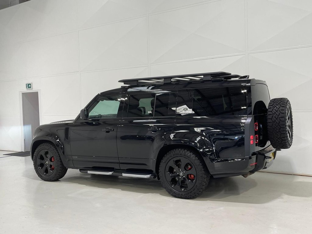 Used Land Rover Defender 130 2023 for sale - 76558882: Photo 5