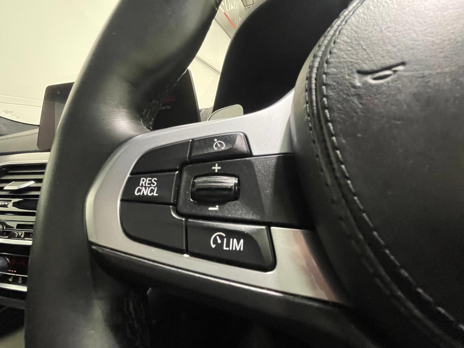 Used BMW 5 Series 2018 for sale - 76398028: Photo 24