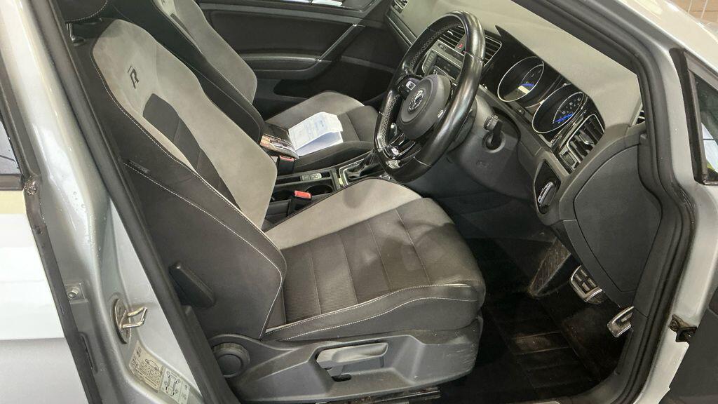 Used Volkswagen Golf 2016 for sale - 76397909: Photo 9