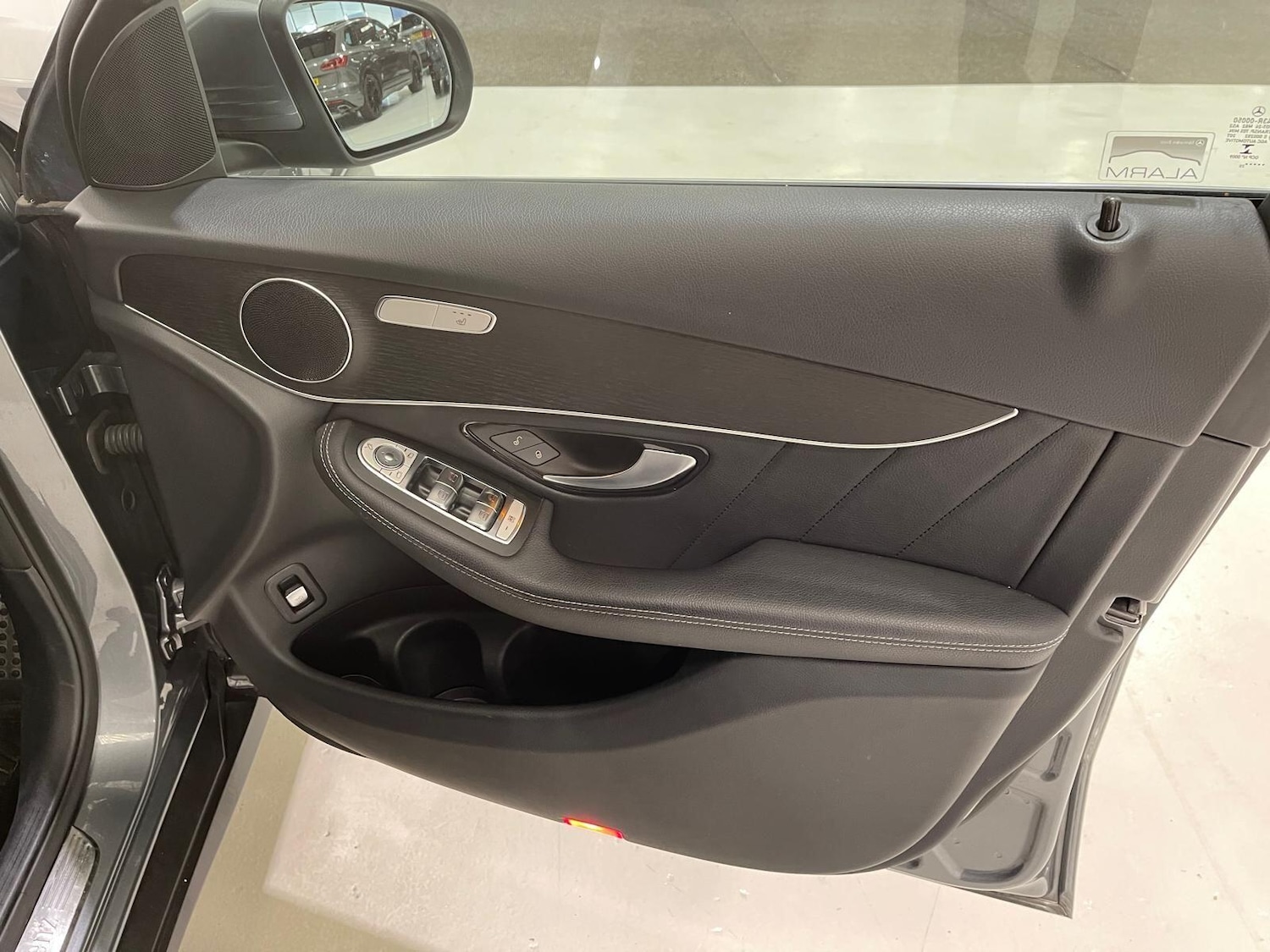 Used Mercedes-Benz GLC 2020 for sale - 76398984: Photo 84