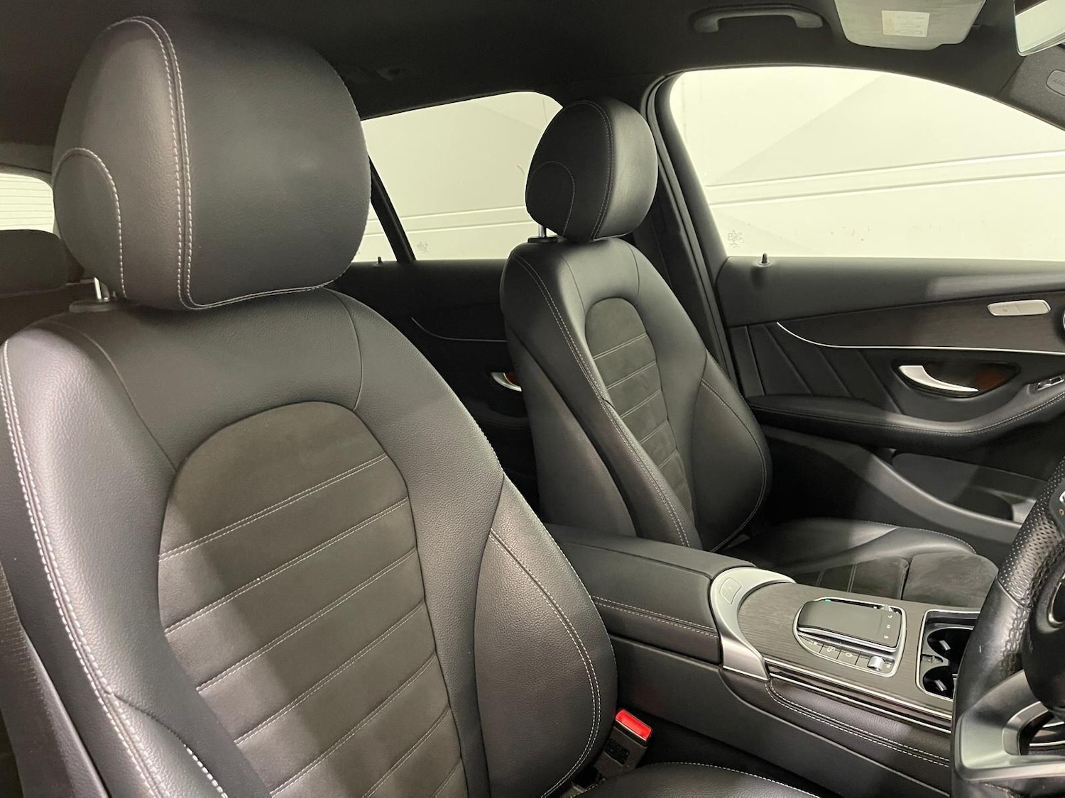 Used Mercedes-Benz GLC 2020 for sale - 76398984: Photo 88