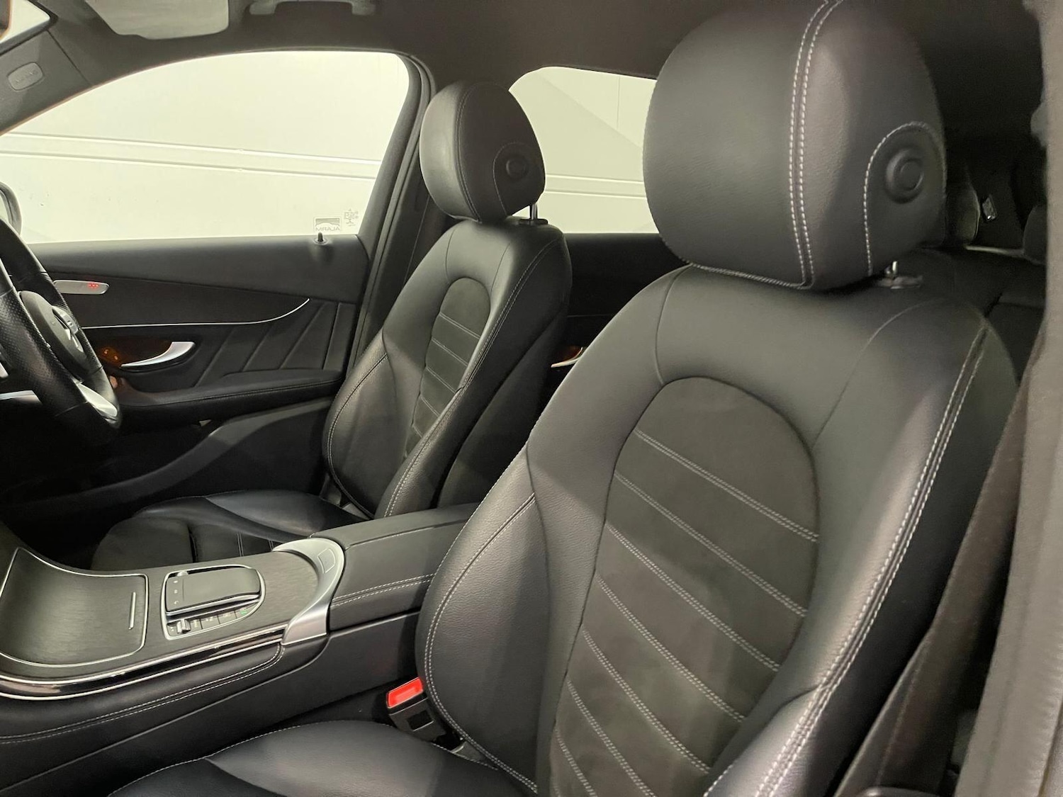 Used Mercedes-Benz GLC 2020 for sale - 76398984: Photo 91