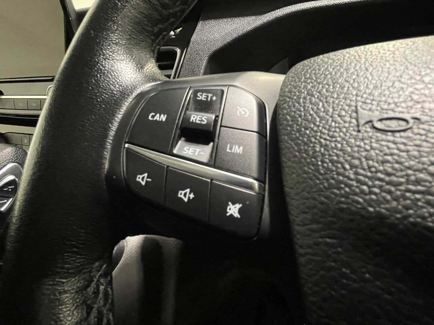 Used Ford Tourneo Custom 2020 for sale - 76398032: Photo 26