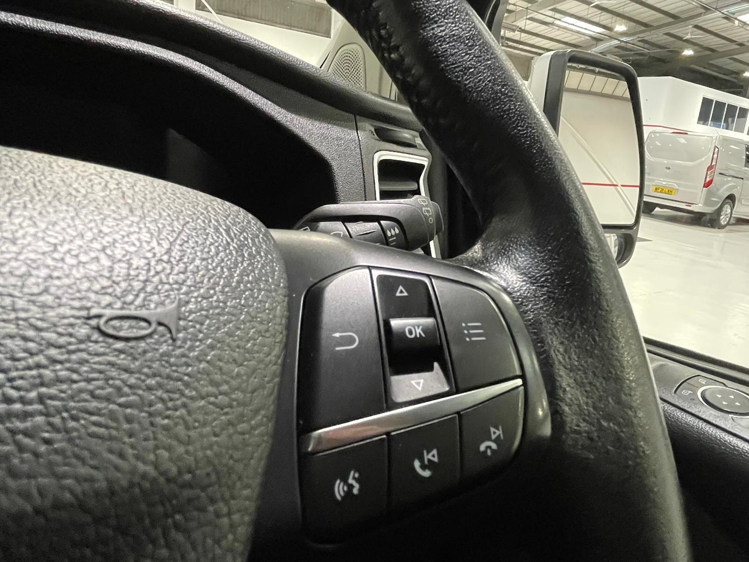 Used Ford Tourneo Custom 2020 for sale - 76398032: Photo 27