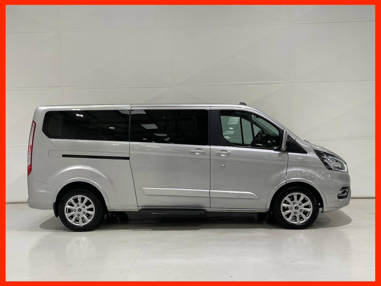 Used Ford Tourneo Custom 2020 for sale - 76398032: Photo 3