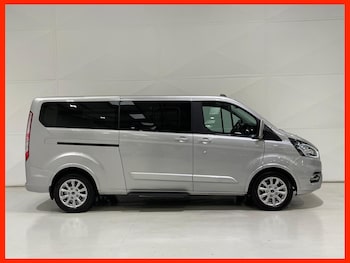 Used Ford Tourneo Custom 2020 for sale - 76398032: Photo