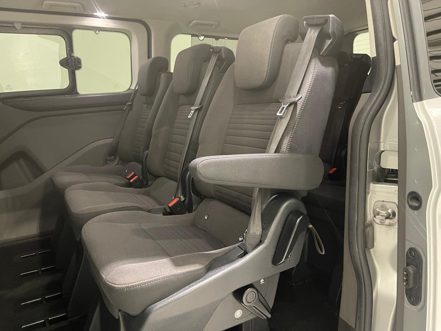 Used Ford Tourneo Custom 2020 for sale - 76398032: Photo 41