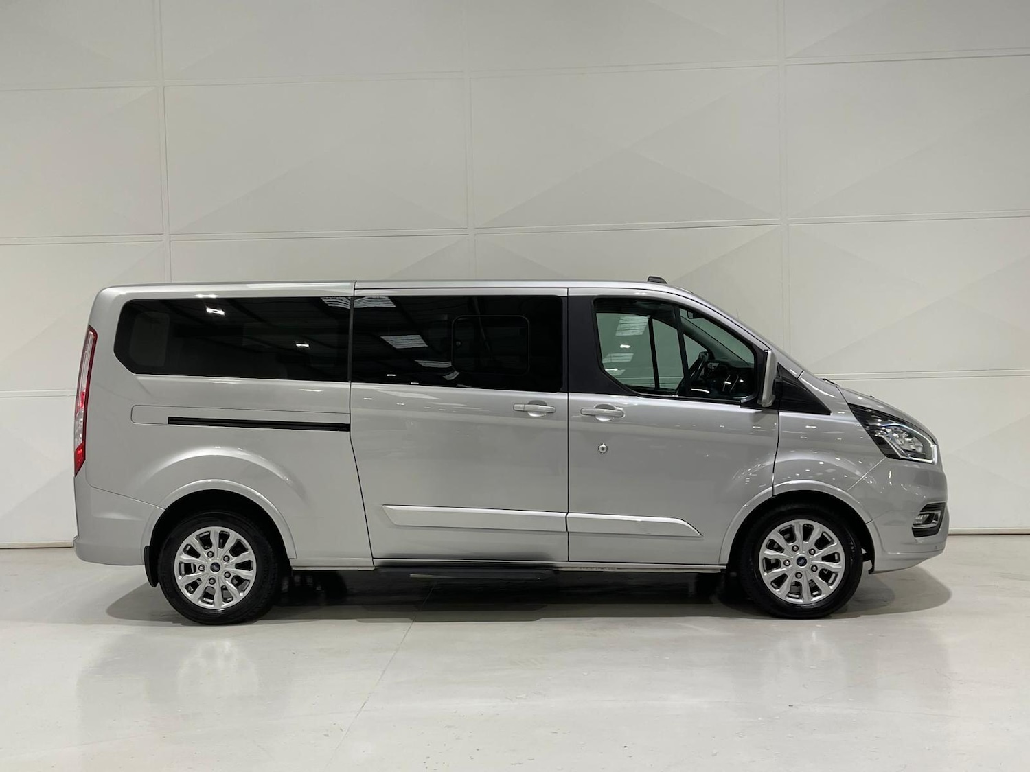 Used Ford Tourneo Custom 2020 for sale - 76398032: Photo 69