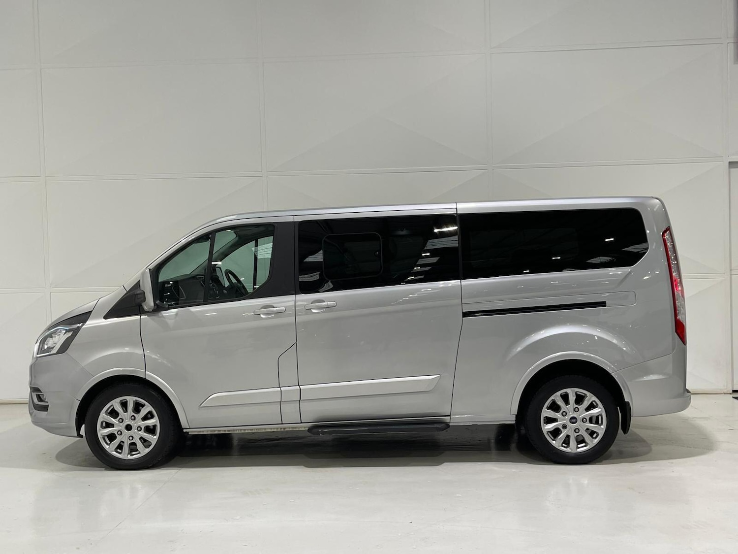 Used Ford Tourneo Custom 2020 for sale - 76398032: Photo 73