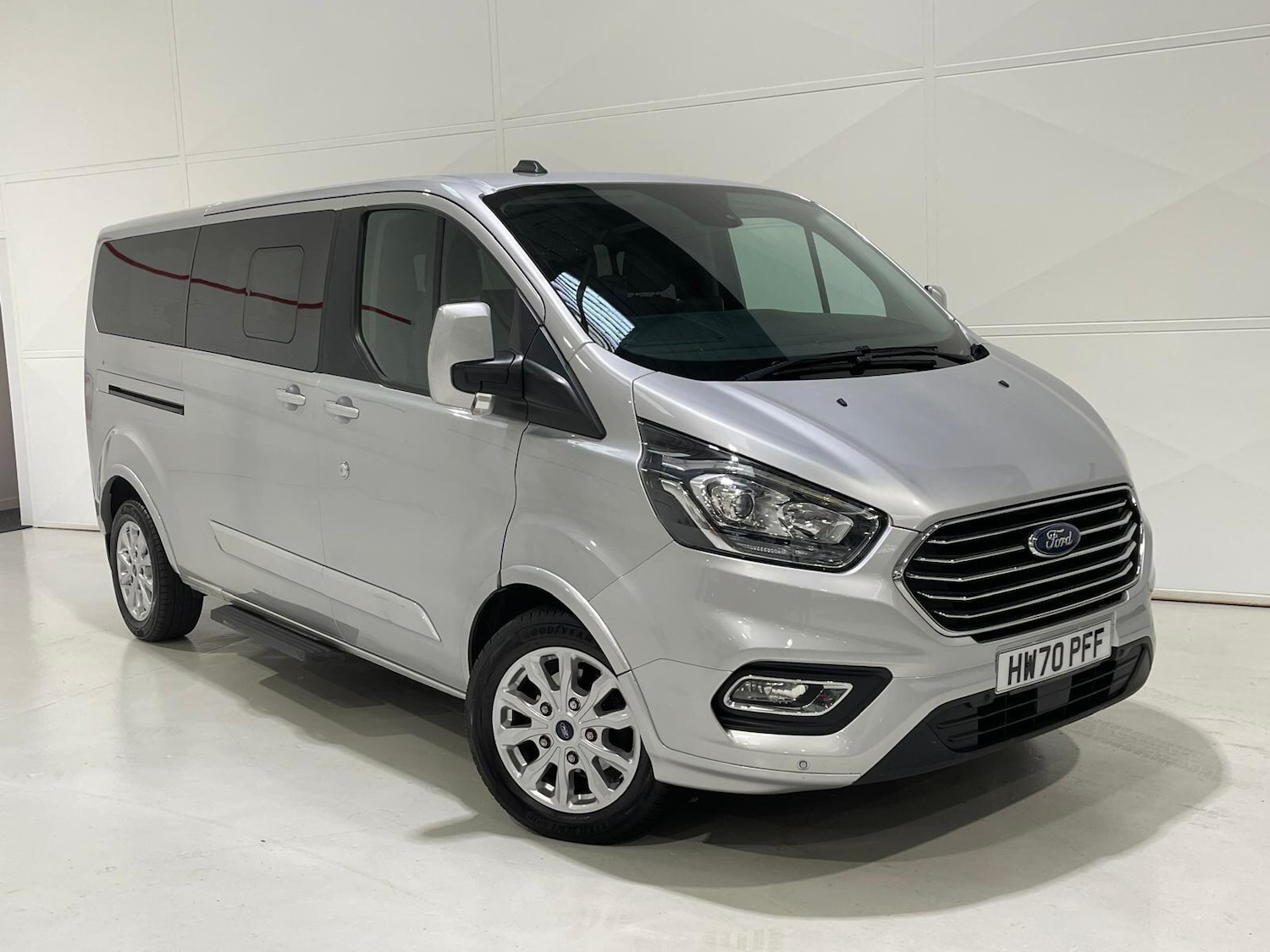 Used Ford Tourneo Custom 2020 for sale - 76398032: Photo 76
