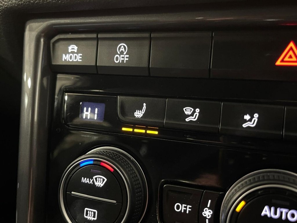 Used Volkswagen T-Roc 2021 for sale - 76495979: Photo 22