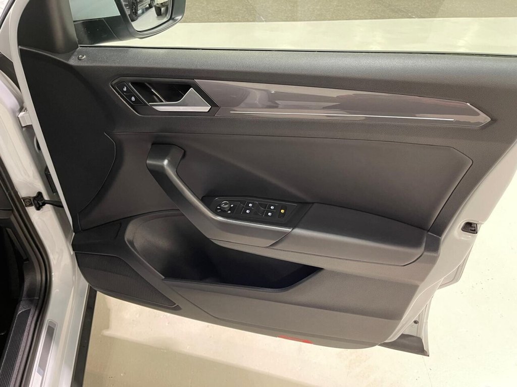 Used Volkswagen T-Roc 2021 for sale - 76495979: Photo 26