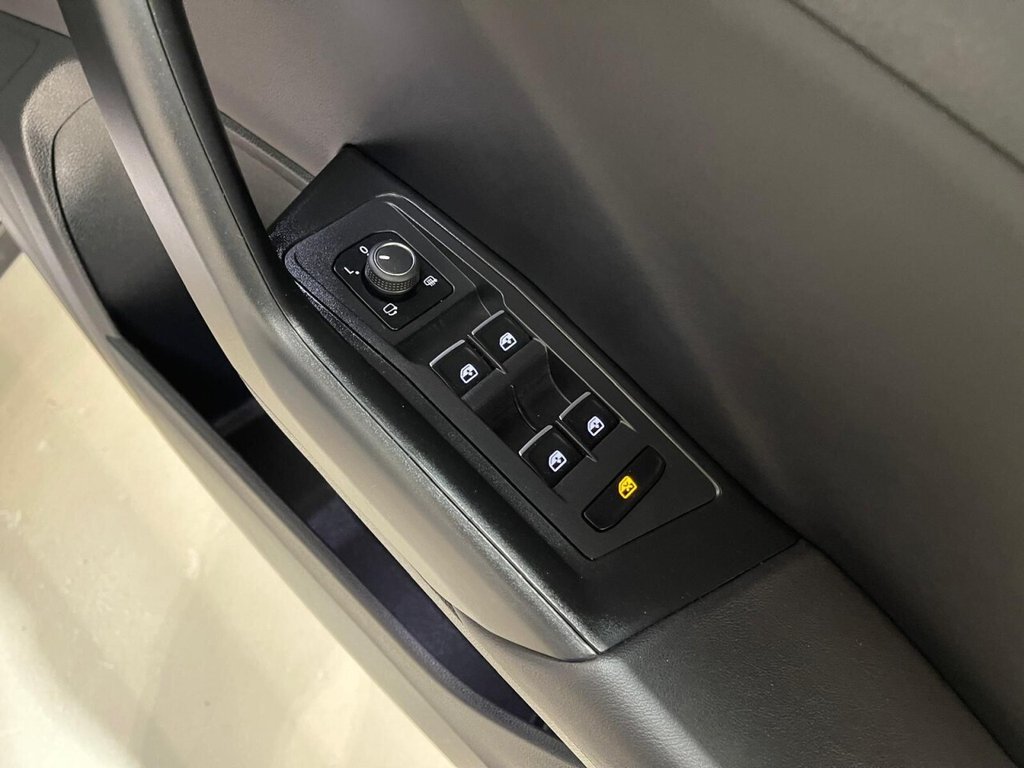 Used Volkswagen T-Roc 2021 for sale - 76495979: Photo 27