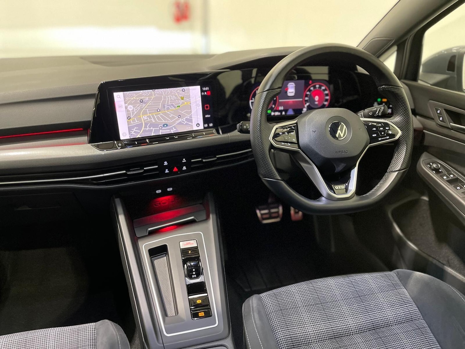 Used Volkswagen Golf 2021 for sale - 76398991: Photo 94